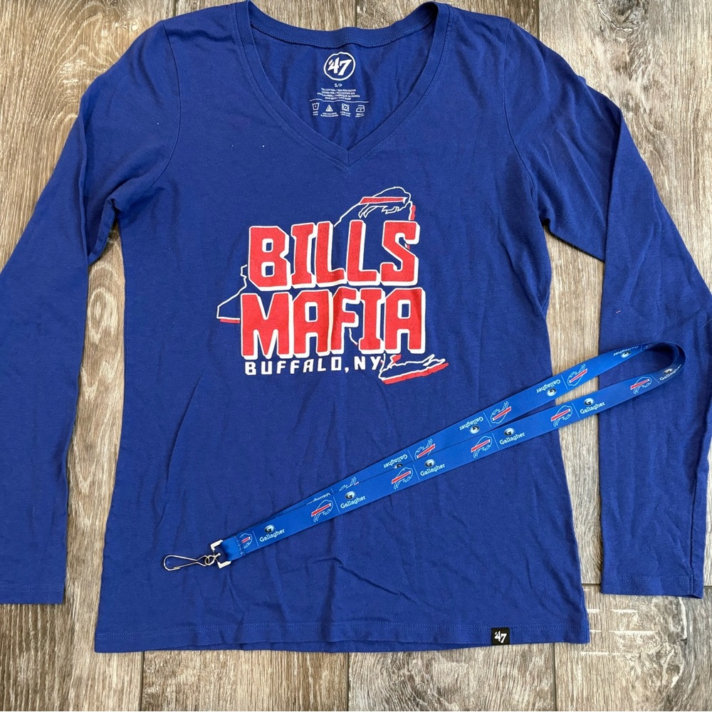‘47 Brand NFL Bills Mafia LS/ V-neck T-shirt- Size Small ❤️🏈💙